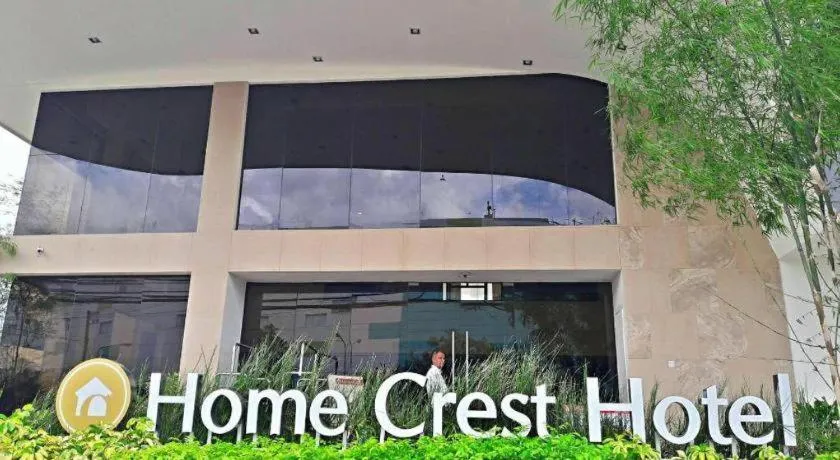 Home Crest Hotel