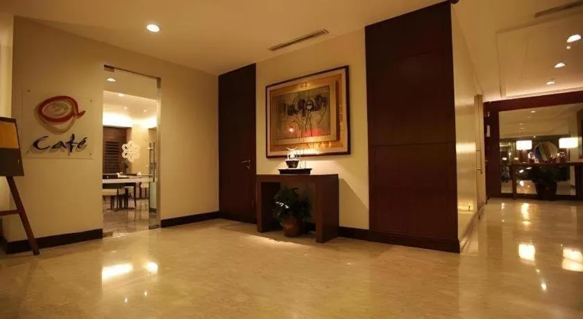 Amorsolo Mansion Hotel