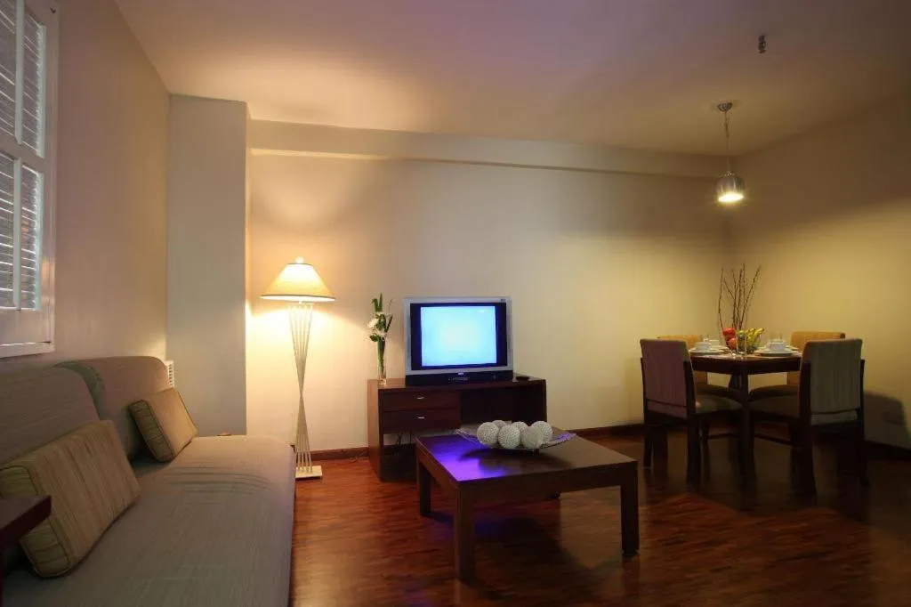 Amorsolo Mansion Hotel