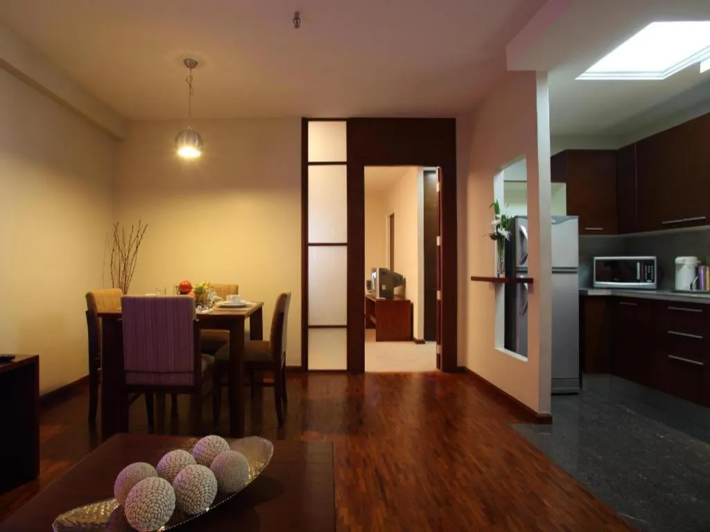 Amorsolo Mansion Hotel