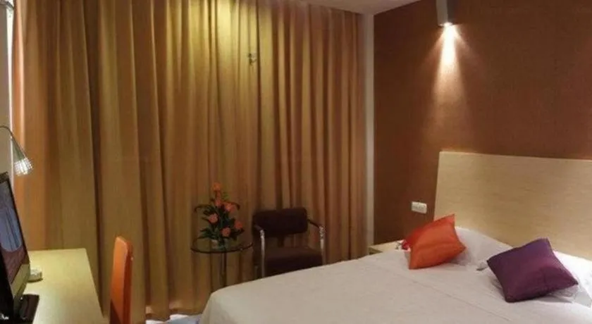 Bed in Anyi 158 Hotel Fuqin