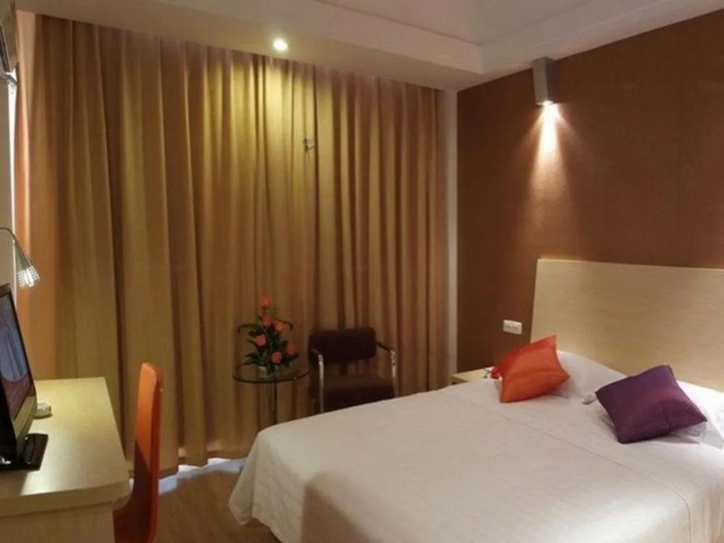 Bed in Anyi 158 Hotel Fuqin