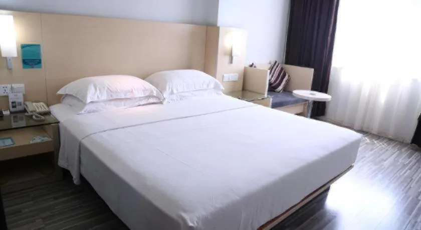 Bed in City Comfort Inn Nanning Shanglin Longhu Road