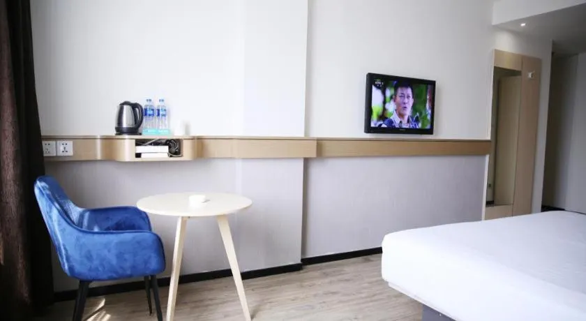 Bed in City Comfort Inn Nanning Shanglin Longhu Road