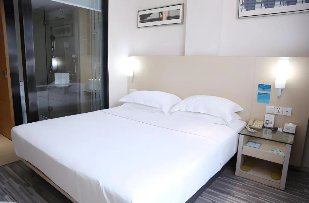 Bed in City Comfort Inn Nanning Shanglin Longhu Road