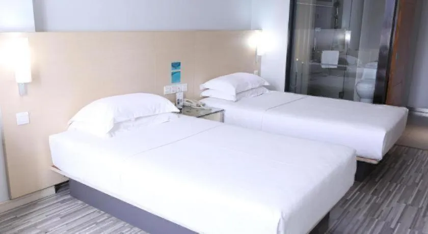 Bed in City Comfort Inn Nanning Shanglin Longhu Road