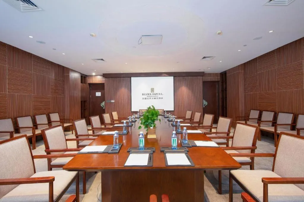 Rezen Hotel Pasonda Junyu