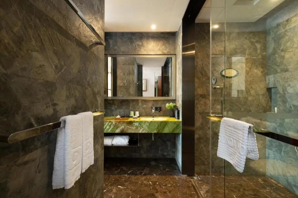 Rezen Hotel Pasonda Junyu