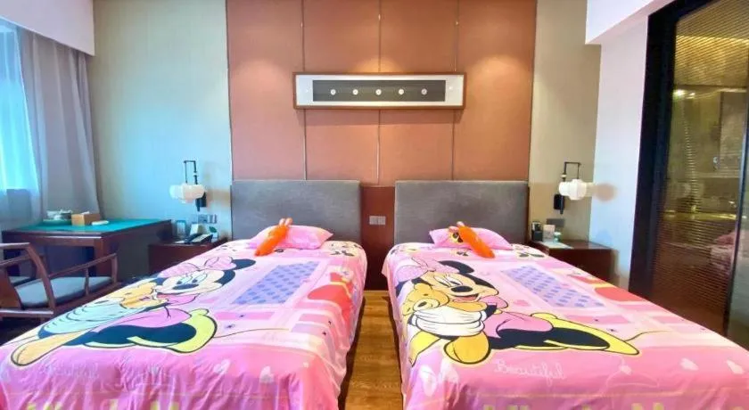 Bed in Rezen Hotel Pasonda Junyu