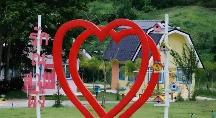 Rak Na Suan Pueng Resort