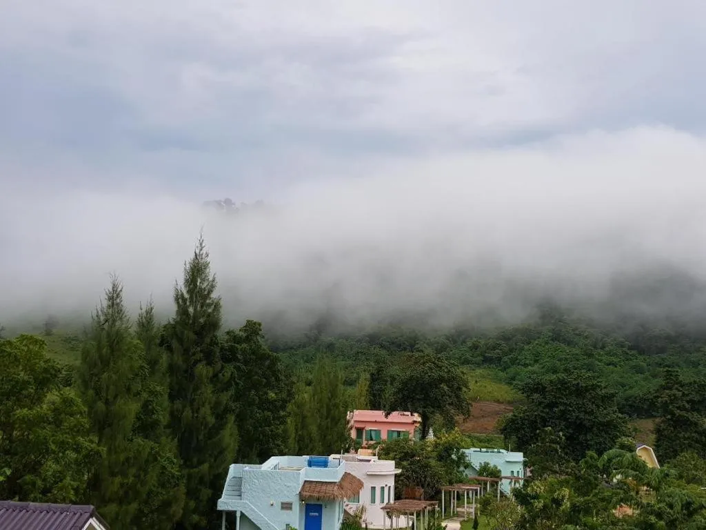 Rak Na Suan Pueng Resort