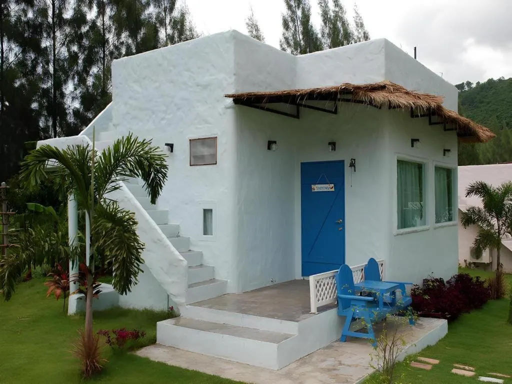 Rak Na Suan Pueng Resort