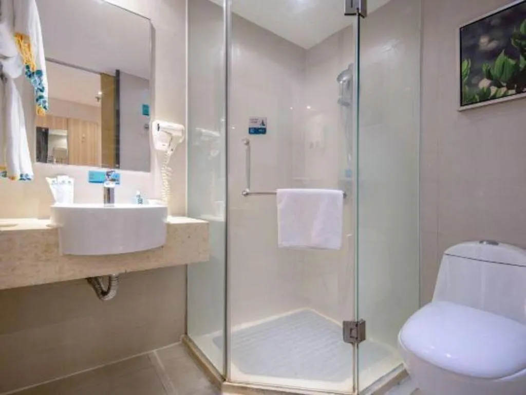 City Comfort Inn Baise Uprising Memorial Park Laiyu