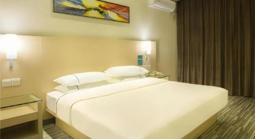 Bed in City Comfort Inn Baise Uprising Memorial Park Laiyu