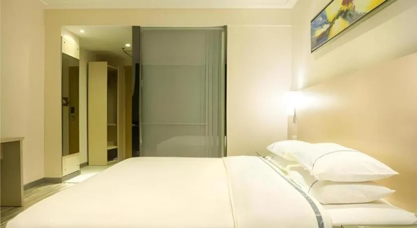 Bed in City Comfort Inn Baise Uprising Memorial Park Laiyu