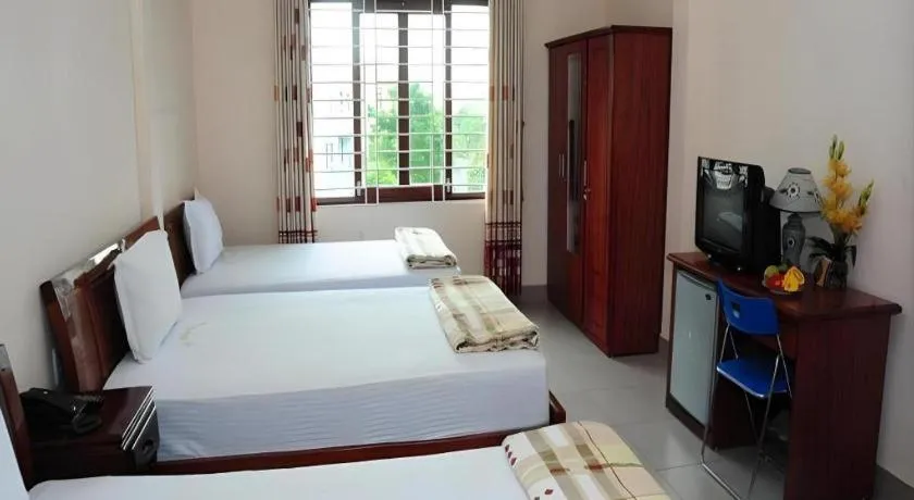 Bed in Hong Thang Hotel