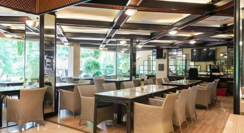 Regent's Park Hotel at Kayutangan Malang