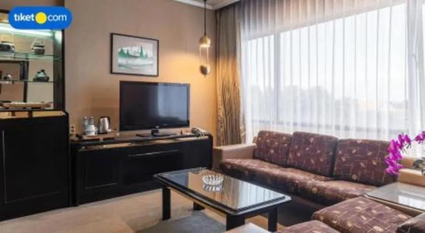 Regent's Park Hotel at Kayutangan Malang