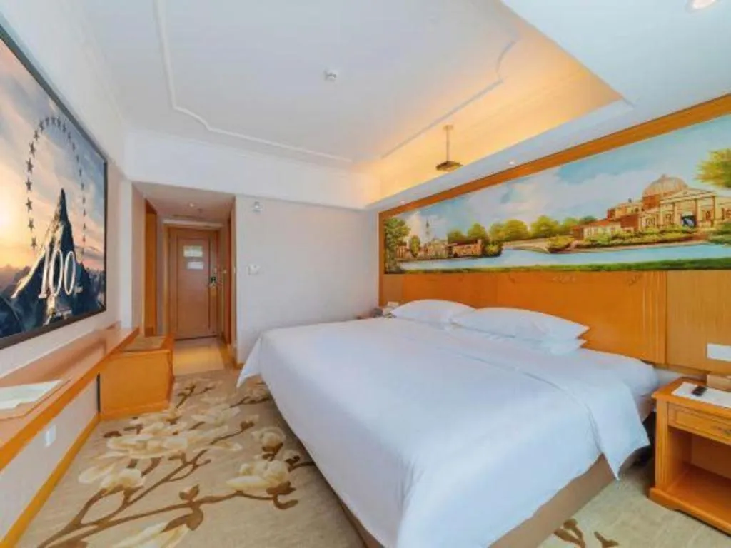 Bed in Out Sky Hotel