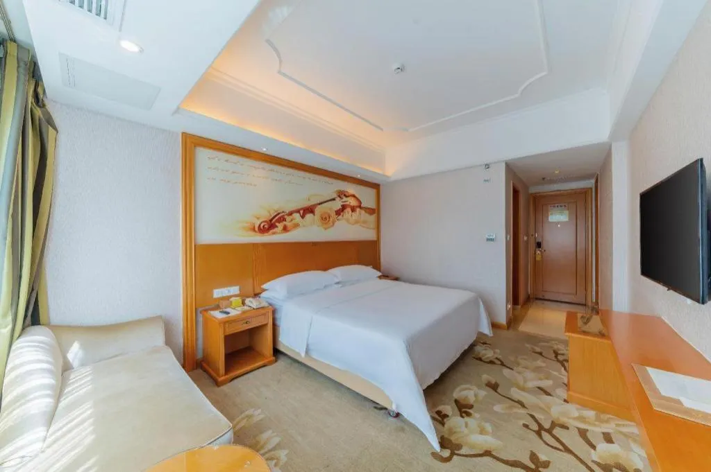 Bed in Out Sky Hotel