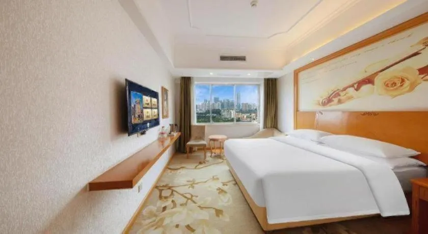 Bed in Out Sky Hotel