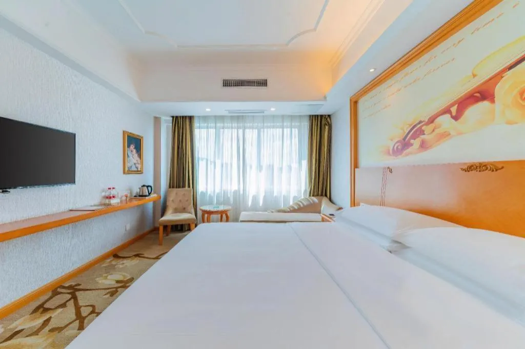 Bed in Out Sky Hotel