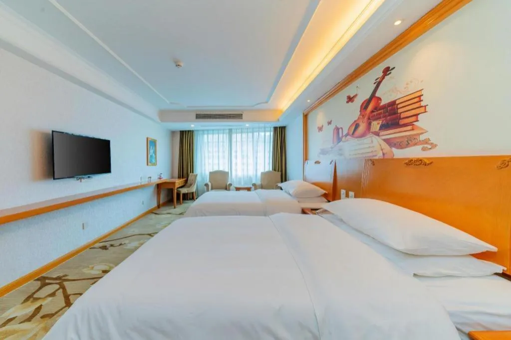 Bed in Out Sky Hotel