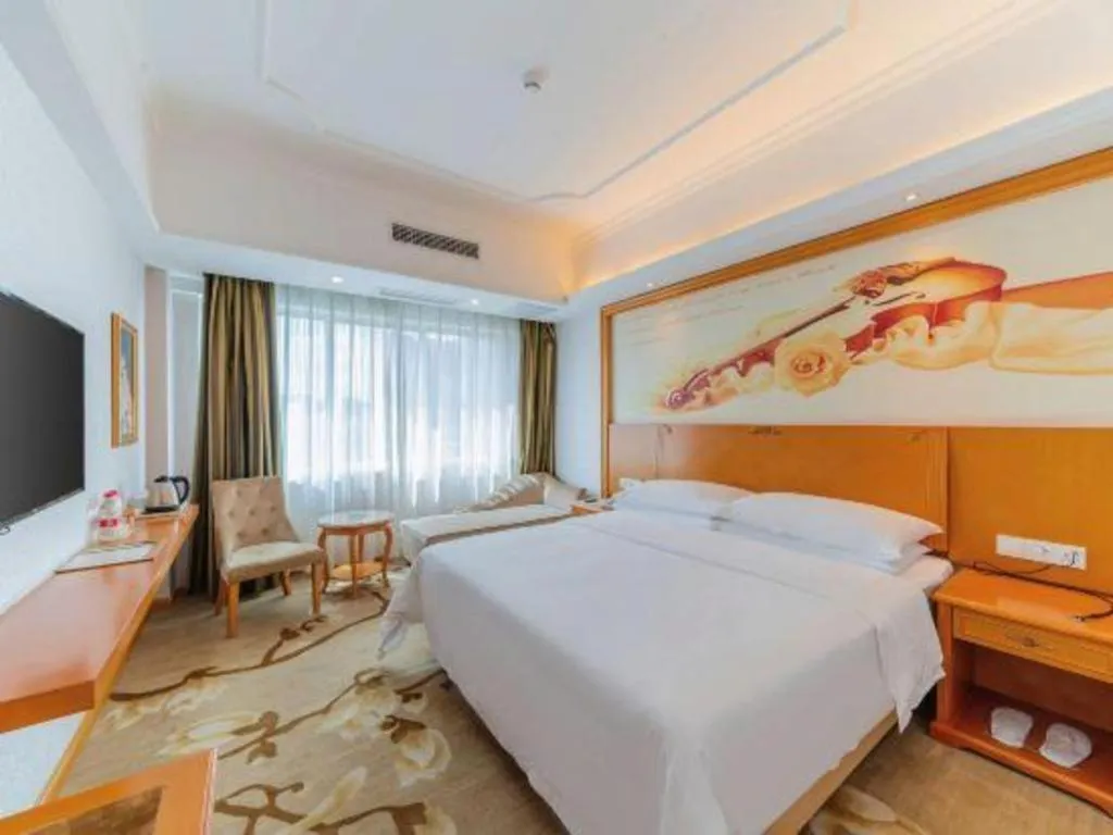 Bed in Out Sky Hotel