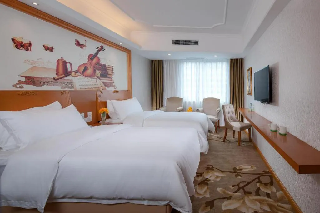 Bed in Out Sky Hotel