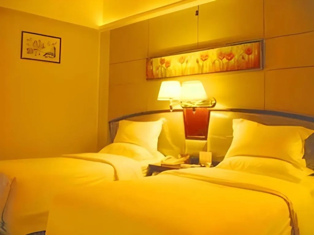 Bed in Out Sky Hotel