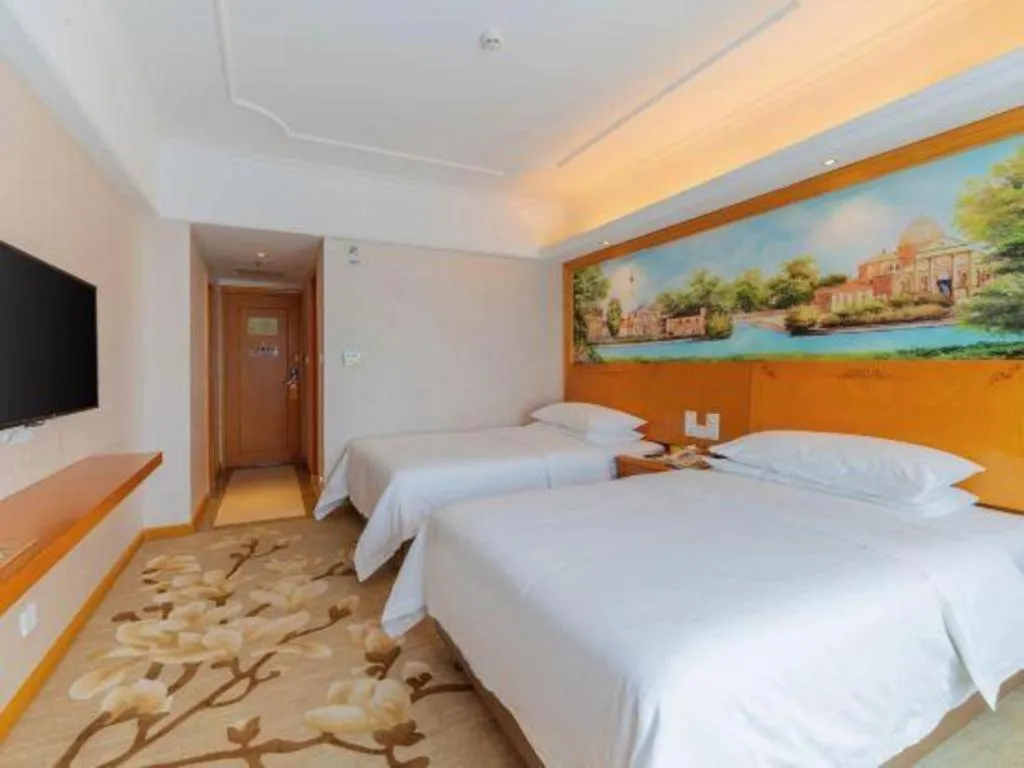 Bed in Out Sky Hotel