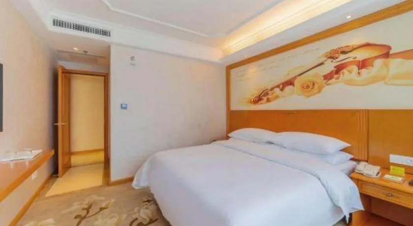 Bed in Out Sky Hotel