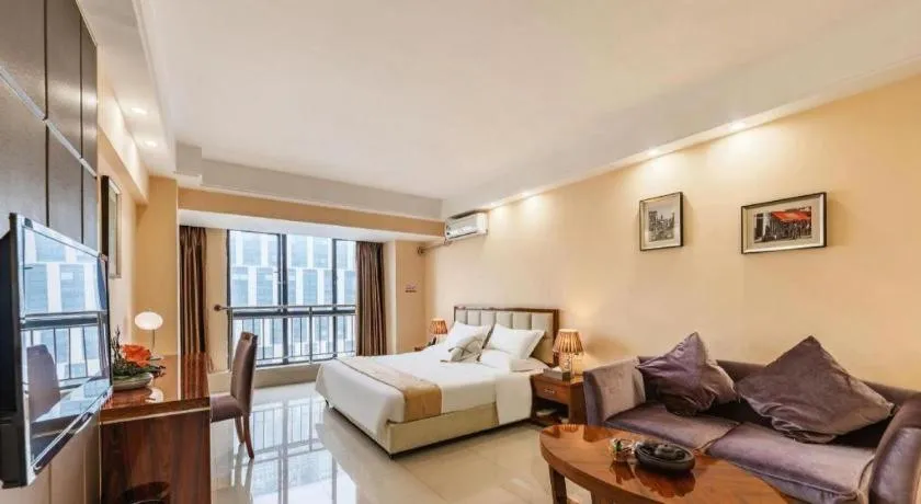 Bed in Foshan Baolong Hotel