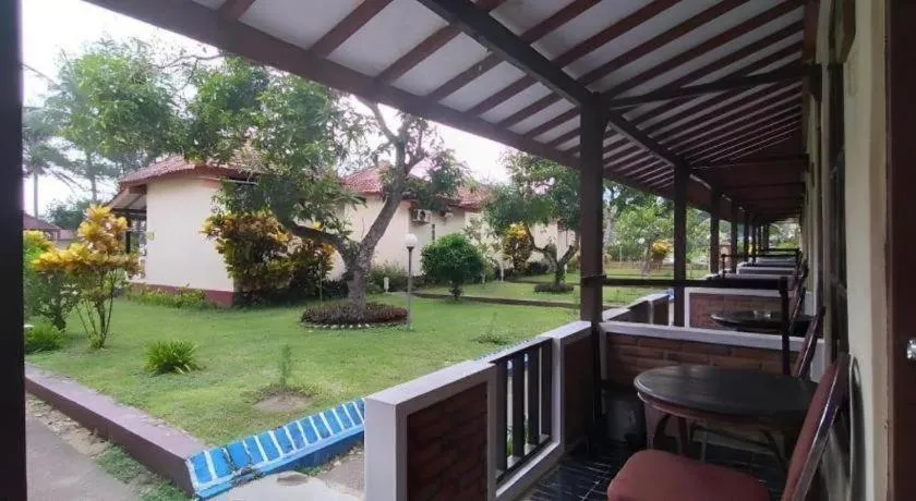 Parai Beach Resort Telengria