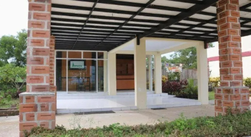 Parai Beach Resort Telengria