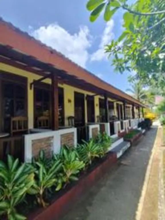 Parai Beach Resort Telengria