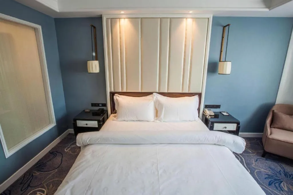 Bed in Jinjiang Metropolo Hotel Nanjing Confucius Temple Branch