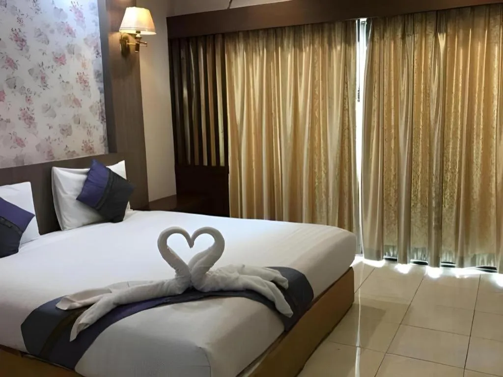 Bed in Phitsanulok Orchid Hotel