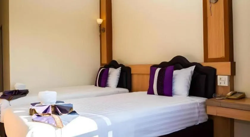 Bed in Phitsanulok Orchid Hotel