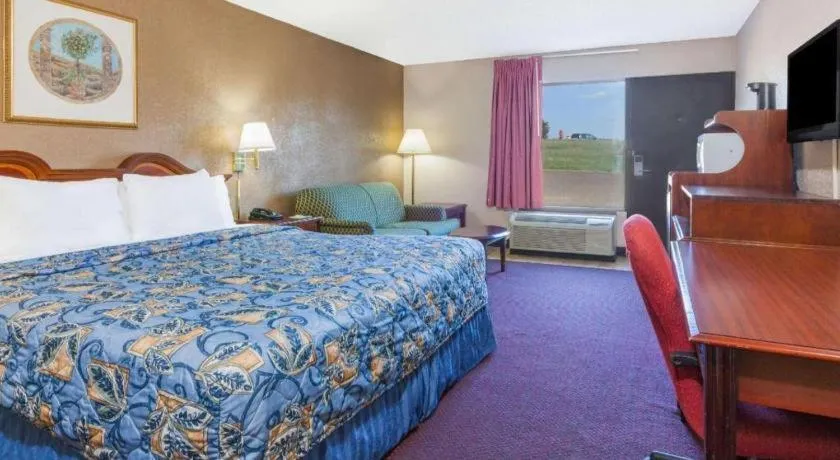 Bed in Days Inn by Wyndham Mt. Pleasant