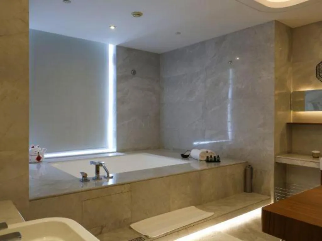 Chongqing The Lotus Hotel