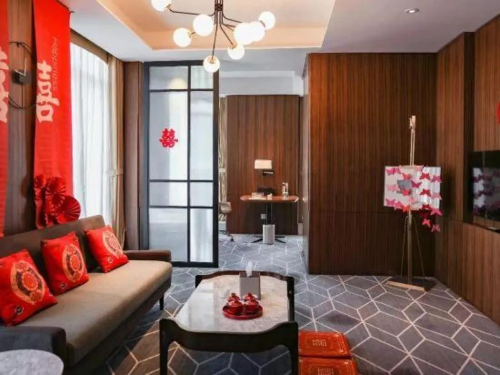 Chongqing The Lotus Hotel