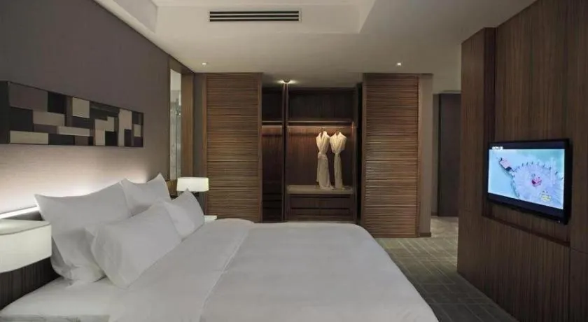 Bed in Chongqing The Lotus Hotel