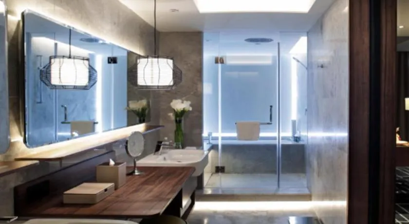 Chongqing The Lotus Hotel