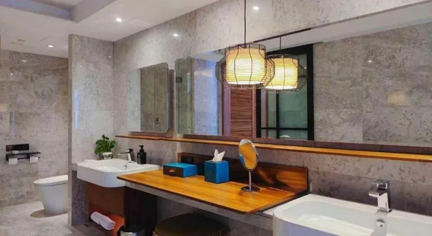 Chongqing The Lotus Hotel