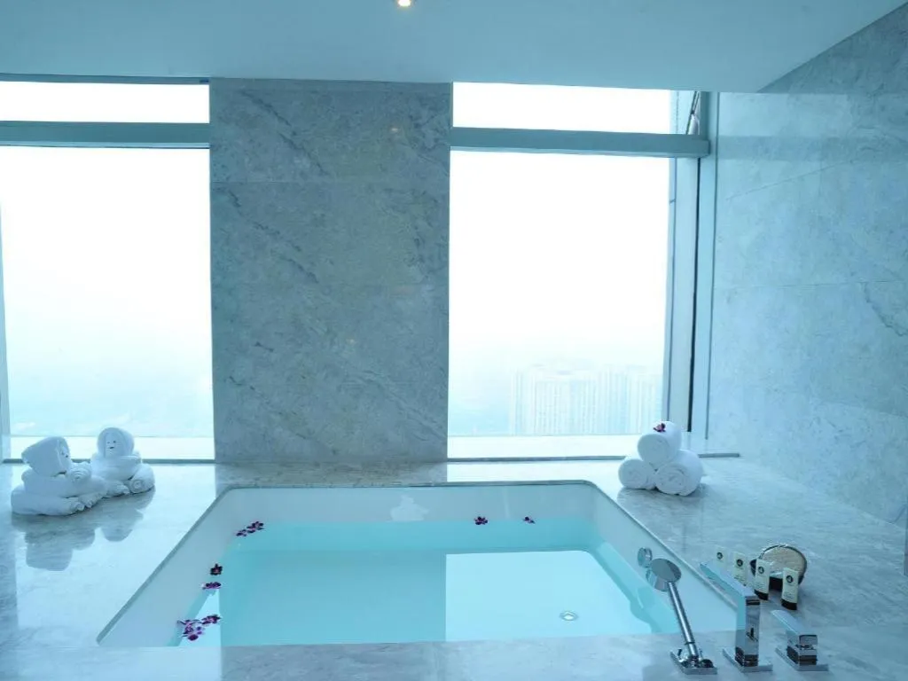 Chongqing The Lotus Hotel