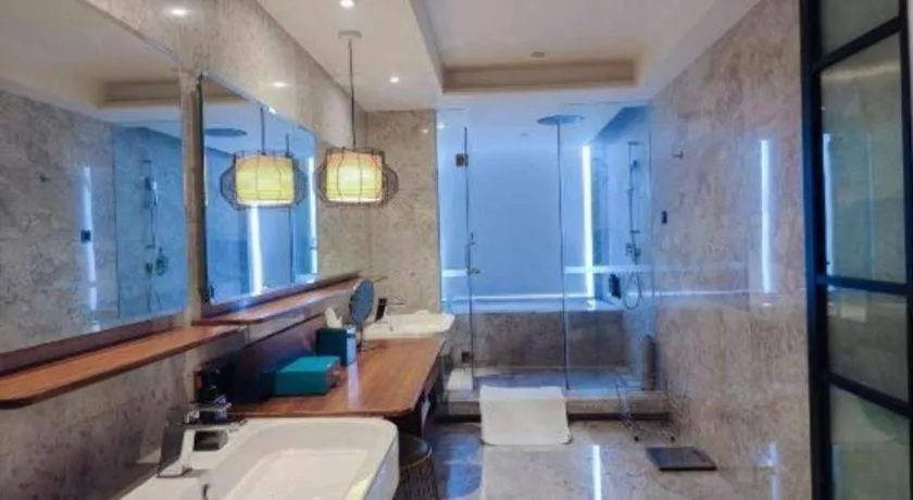 Chongqing The Lotus Hotel