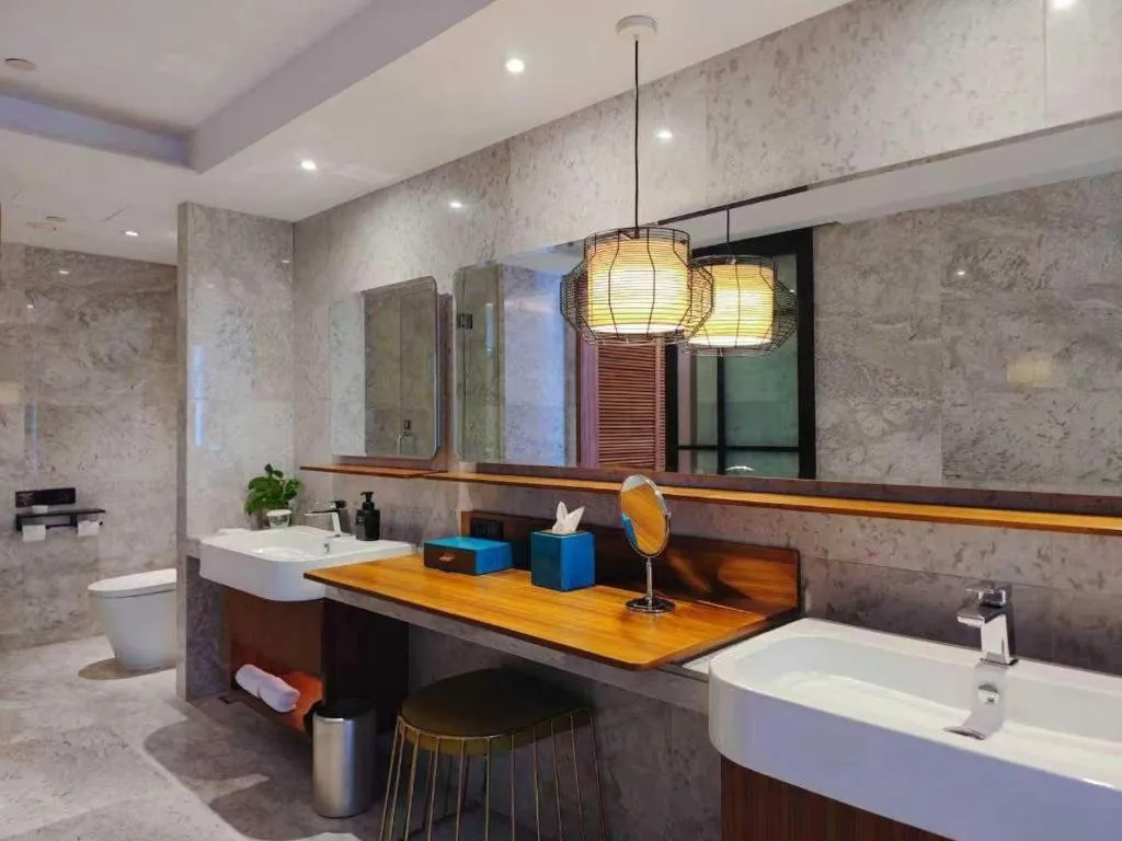 Chongqing The Lotus Hotel