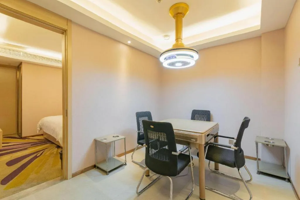 Lavande Hotel·Wuxue Kanjiang Avenue