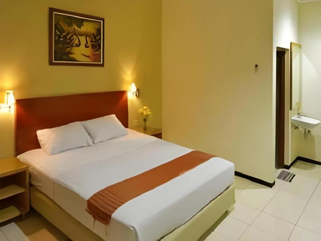 Bed in Hotel Kings Kudus